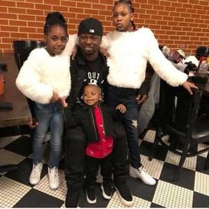 Meet your Posher, Leonard